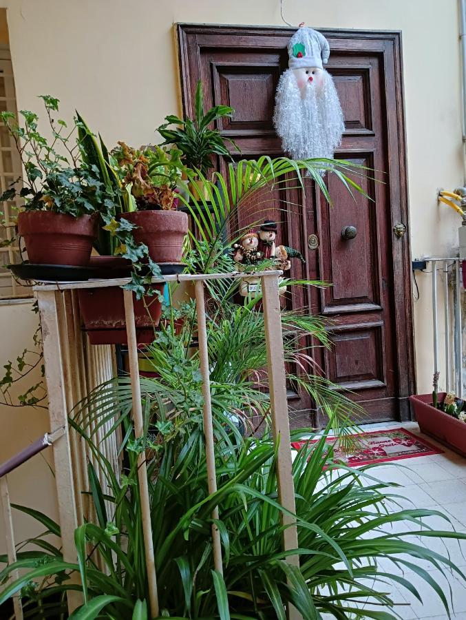 La Casa Del Rione Sanita' Hotel Naples Exterior photo